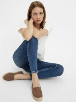 Bianco Lage Schoenen Espadrilles Dorris Dames Lichtbruin 12 Bianco Lage Schoenen Espadrilles Dorris Dames Lichtbruin -Damesschoenen Winkel 37ff0cd26fa567274d78f3ddf8067b71