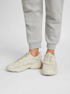 Adidas Originals Running Sneakers Slip-ons OZWEEGO Dames Taupe -Damesschoenen Winkel 57bd837114494d1675354414588932a8