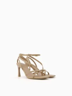 BERSHKA Sandalen Met Hak Sandalen Met Riem Dames Sand -Damesschoenen Winkel a3f7bfbbf32eac87e9609c36b9fa9556